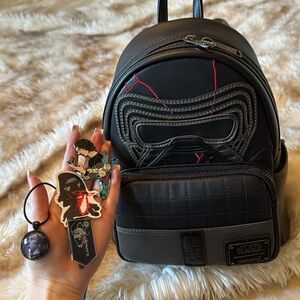 Perfect Condition Loungefly Kylo Ren Mini Backpack + Pin Bundle!